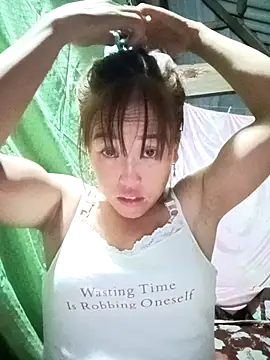 Snapshot of Vuong_x chatting on October 12, 2025, 2:40 pm Vuong x online show from October 12, 2025, 2:40 pm