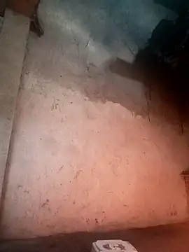 Snapshot of Vuong_x chatting on September 18, 2025, 12:13 am Vuong x online show from September 18, 2025, 12:13 am