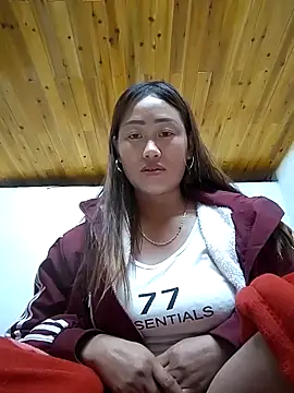 Snapshot of Dung_x chatting on February 2, 2026, 12:53 am Dung x online show from February 2, 2026, 12:53 am