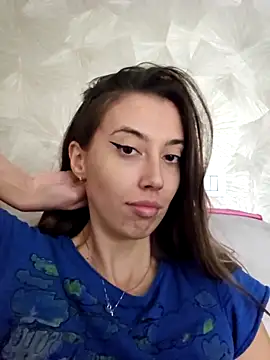 Snapshot of Juliane_Deutschland chatting on October 9, 2025, 9:21 am Juliane Deutschland online show from October 9, 2025, 9:21 am