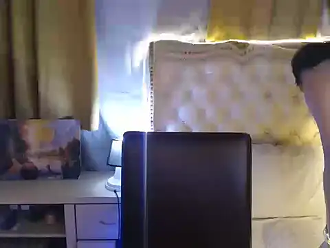 Snapshot of mr_chandy chatting on October 30, 2025, 10:46 am mr chandy online show from October 30, 2025, 10:46 am