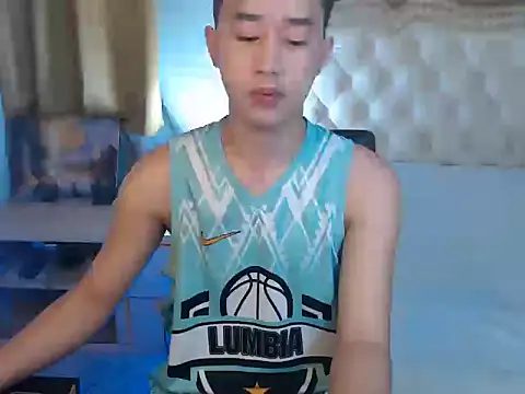 Snapshot of mr_chandy chatting on October 27, 2025, 10:38 am mr chandy online show from October 27, 2025, 10:38 am