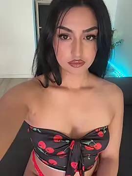 Snapshot of Mia_spicyy chatting on May 14, 2026, 8:33 am Mia spicyy online show from May 14, 2026, 8:33 am