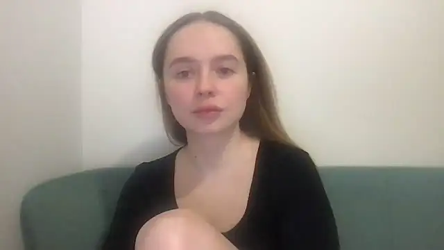 Snapshot of Miravon chatting on December 4, 2025, 6:40 pm Miravon online show from December 4, 2025, 6:40 pm