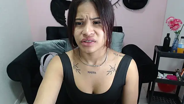 mia sexgirl online show from November 28, 2025, 12:27 pm