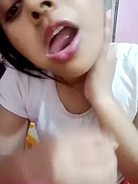 Snapshot of rasmiva chatting on May 13, 2026, 3:41 pm rasmiva online show from May 13, 2026, 3:41 pm