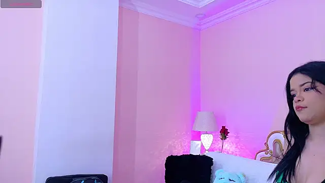 AryCorinne online show from March 29, 2026, 2:57 am