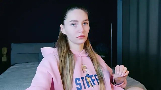 Snapshot of Melloudy chatting on November 14, 2025, 6:50 am Melloudy online show from November 14, 2025, 6:50 am