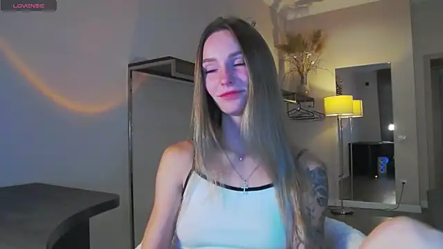 Snapshot of Melloudy chatting on September 26, 2025, 5:58 am Melloudy online show from September 26, 2025, 5:58 am