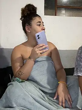 CasalMaldoso01 online show from October 31, 2025, 4:20 am