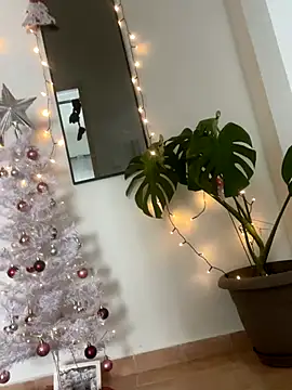 dirty coupleXxXx online show from November 2, 2025, 9:03 am