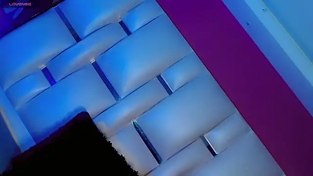 JessiscaWalker online show from April 13, 2026, 8:13 pm