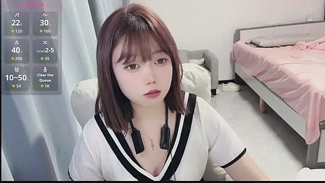 Lucky Cici online show from September 19, 2025, 1:48 pm