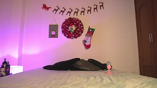 Snapshot of noah_0814 chatting on December 19, 2025, 3:10 am noah 0814 online show from December 19, 2025, 3:10 am