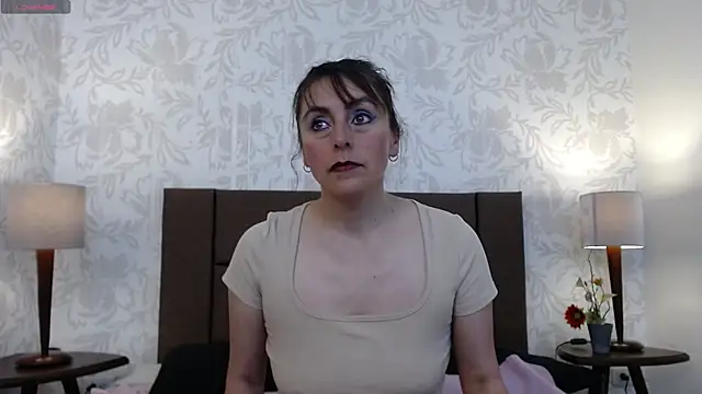 Snapshot of Ava_Raye chatting on December 15, 2025, 6:58 pm Ava Raye online show from December 15, 2025, 6:58 pm