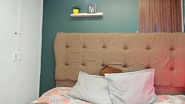 Snapshot of Lilithmuller_ chatting on September 24, 2025, 11:50 am Lilithmuller online show from September 24, 2025, 11:50 am