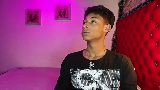 Snapshot of CoffeNaughty_nom chatting on November 23, 2025, 3:16 am CoffeNaughty nom online show from November 23, 2025, 3:16 am