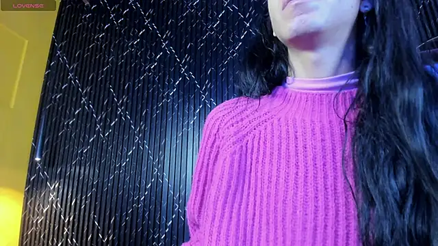 Miss Ariaa online show from December 2, 2025, 12:07 pm