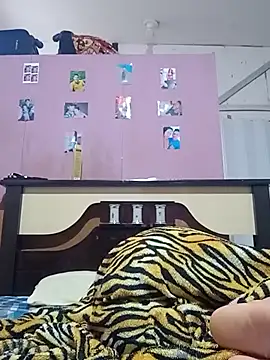 Snapshot of Cachorrinha2025 chatting on November 18, 2025, 8:39 am Cachorrinha2025 online show from November 18, 2025, 8:39 am