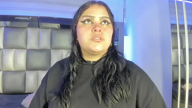 abbiecollins js online show from January 9, 2026, 3:57 am