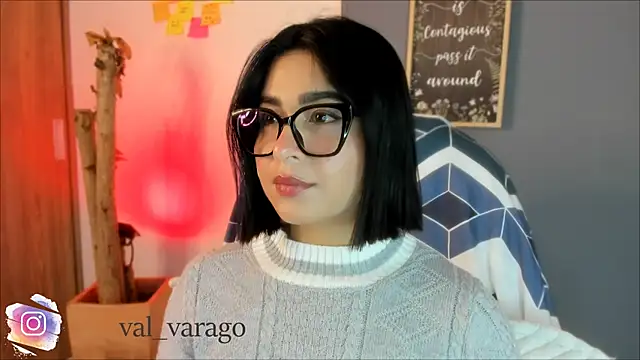 Snapshot of val_varago chatting on July 20, 2026, 3:47 am val varago online show from July 20, 2026, 3:47 am
