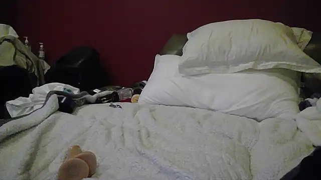 kinkyteenjt online show from November 15, 2025, 7:45 am