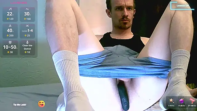 Snapshot of britlad77 chatting on October 6, 2025, 1:23 pm britlad77 online show from October 6, 2025, 1:23 pm