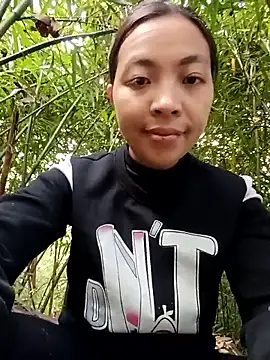 Snapshot of -Miu-98 chatting on December 22, 2025, 3:17 am -Miu-98 online show from December 22, 2025, 3:17 am