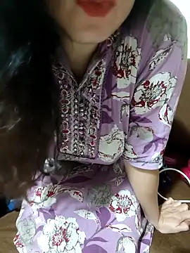 Snapshot of sassy_aly007 chatting on October 31, 2025, 2:35 pm sassy aly007 online show from October 31, 2025, 2:35 pm