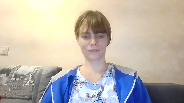 Snapshot of Loriven chatting on September 27, 2025, 9:32 pm Loriven online show from September 27, 2025, 9:32 pm