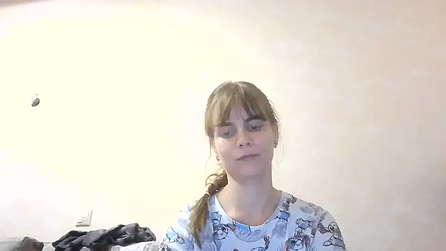 Snapshot of Loriven chatting on September 28, 2025, 8:05 pm Loriven online show from September 28, 2025, 8:05 pm