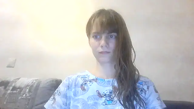 Snapshot of Loriven chatting on September 22, 2025, 6:36 pm Loriven online show from September 22, 2025, 6:36 pm