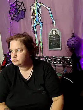 lilbat94 online show from April 29, 2026, 2:05 am