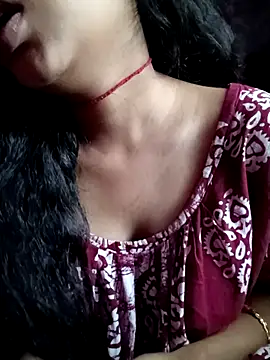 Snapshot of soni2005 chatting on February 24, 2026, 3:40 am soni2005 online show from February 24, 2026, 3:40 am