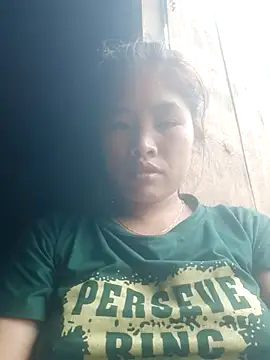 Luyen004 online show from October 3, 2025, 1:09 am