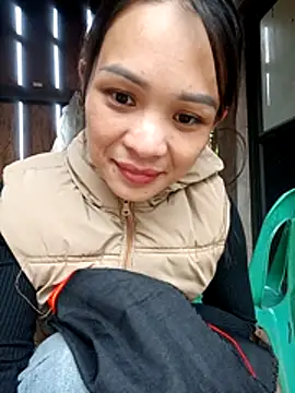 Snapshot of Na_xx chatting on November 2, 2025, 2:05 am Na xx online show from November 2, 2025, 2:05 am