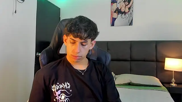 Aaron Spencer13 online show from September 19, 2025, 7:29 pm