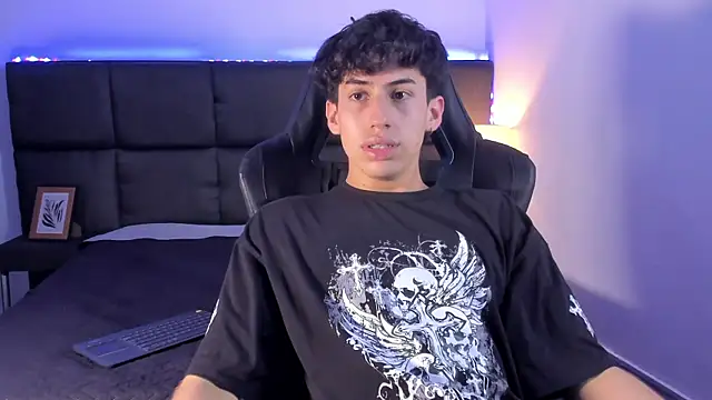 Aaron Spencer13 online show from October 1, 2025, 6:34 pm