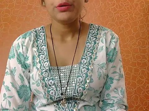 Snapshot of soniya_babby chatting on November 12, 2025, 4:38 am soniya babby online show from November 12, 2025, 4:38 am