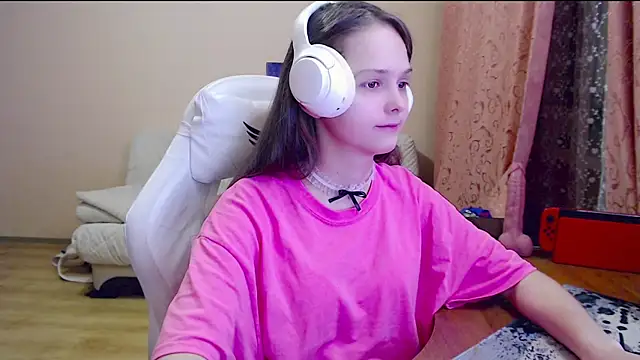 SharybbFace online show from November 3, 2025, 3:04 pm