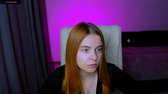 Snapshot of red__dizzy chatting on September 24, 2025, 8:15 pm red dizzy online show from September 24, 2025, 8:15 pm