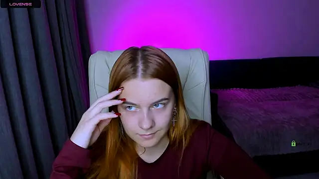 Snapshot of red__dizzy chatting on September 23, 2025, 8:38 pm red dizzy online show from September 23, 2025, 8:38 pm