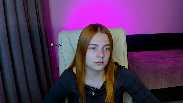 Snapshot of red__dizzy chatting on September 22, 2025, 7:42 pm red dizzy online show from September 22, 2025, 7:42 pm