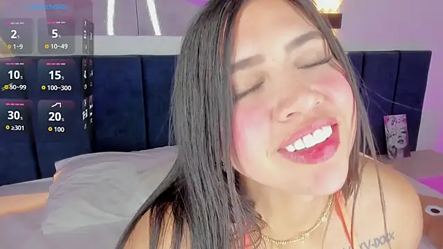 SharonLovee online show from November 9, 2025, 12:03 am