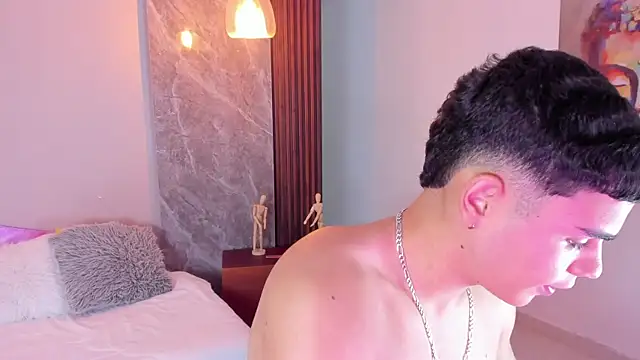 james jonnes online show from September 16, 2025, 8:10 pm