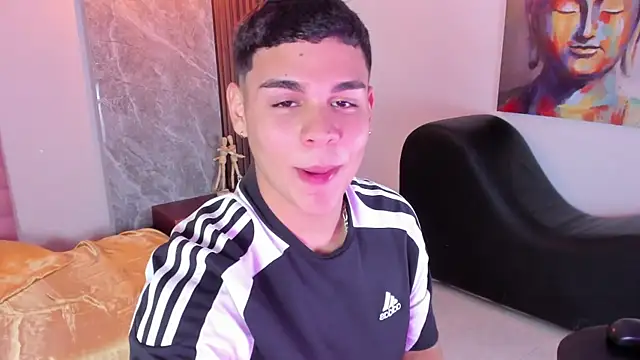 james jonnes online show from October 4, 2025, 8:10 pm