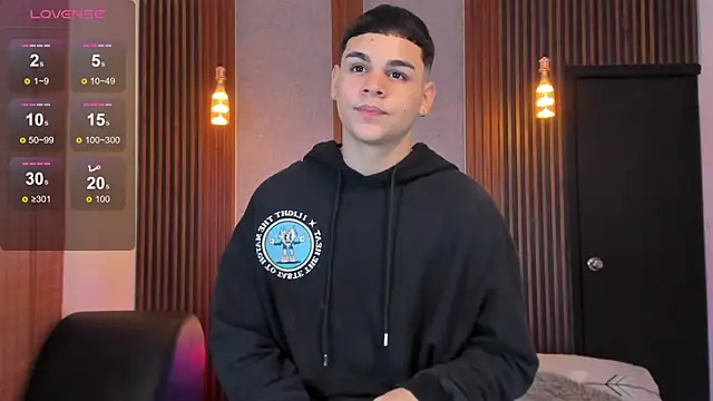 james jonnes online show from December 4, 2025, 12:04 pm