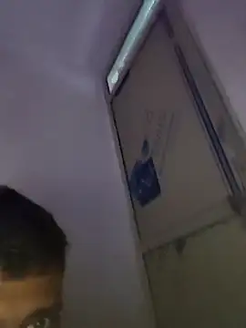 surendersingh123boy online show from October 17, 2025, 1:20 am