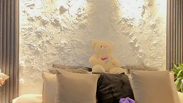 joselin rouse online show from March 10, 2026, 12:31 pm