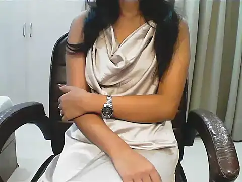 Snapshot of short_girl_ chatting on November 20, 2025, 5:02 pm short girl online show from November 20, 2025, 5:02 pm